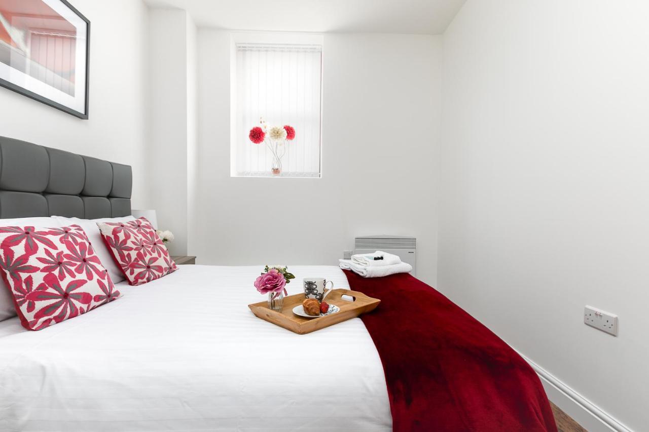 Kvm - City Apartment 9 - Contractors - Town Centre By Kvm Stays Питерборо Екстериор снимка